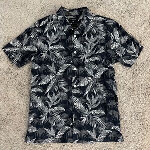 Quiksilver Boys Large Aloha (Hawaiian) Shirt